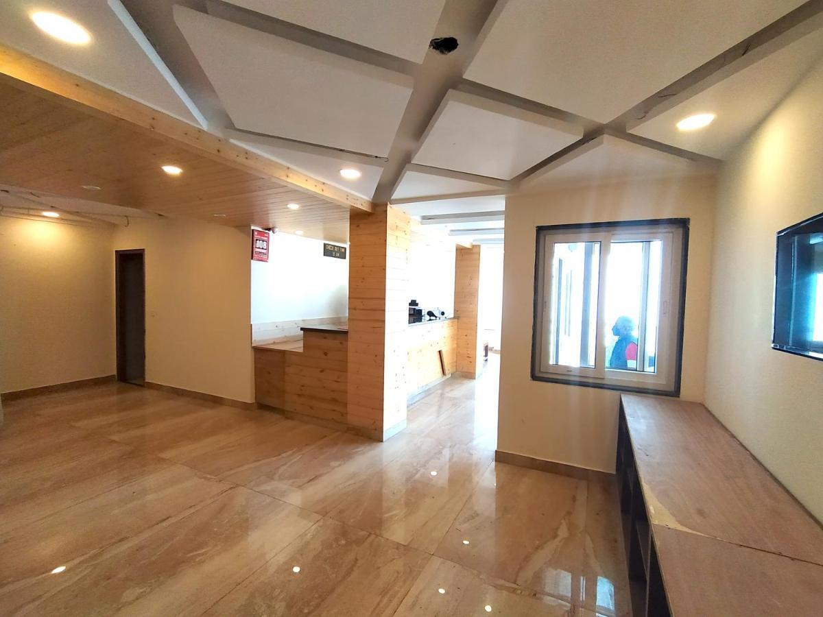 Hotel Samrat, Mussoorie Dış mekan fotoğraf