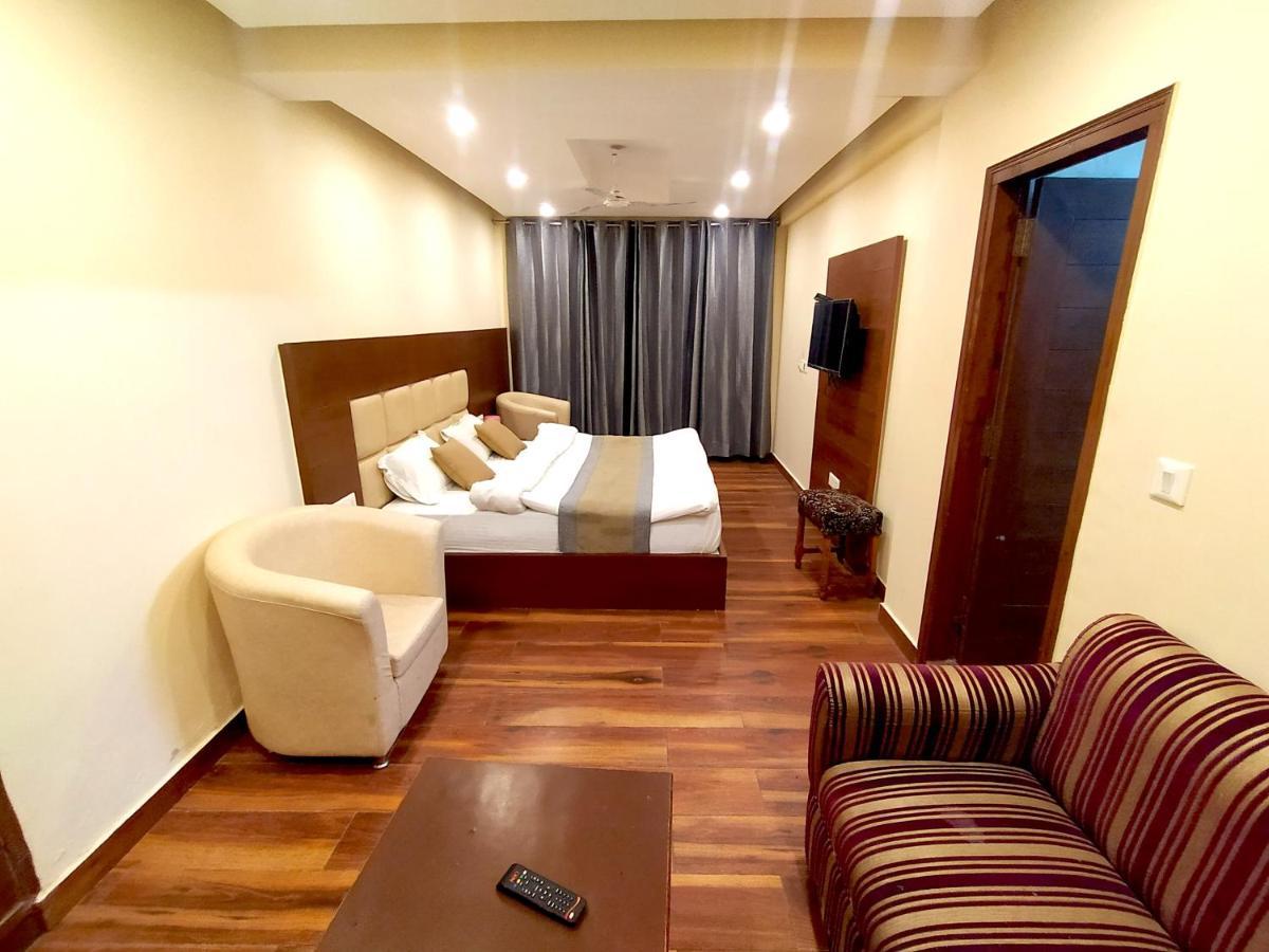 Hotel Samrat, Mussoorie Dış mekan fotoğraf