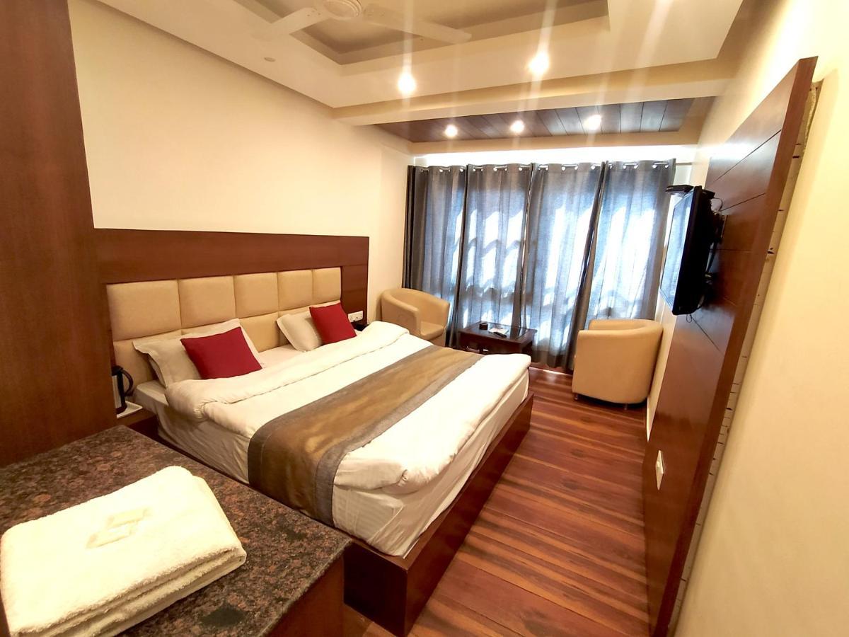 Hotel Samrat, Mussoorie Dış mekan fotoğraf