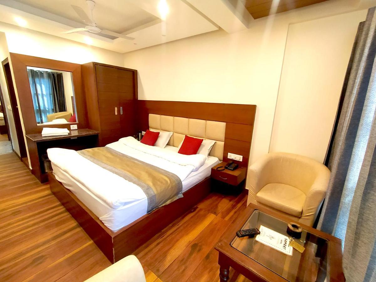 Hotel Samrat, Mussoorie Dış mekan fotoğraf