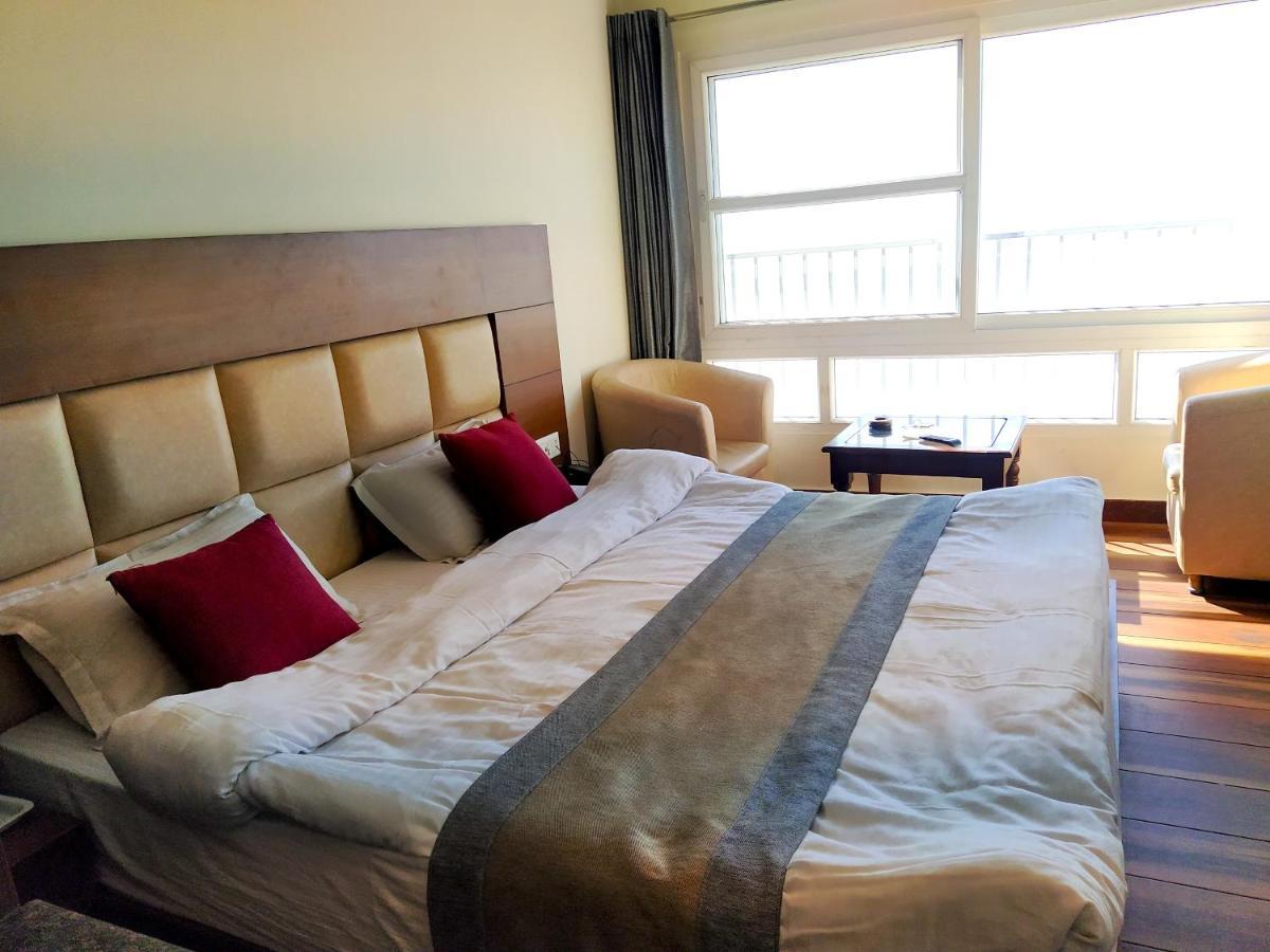 Hotel Samrat, Mussoorie Dış mekan fotoğraf
