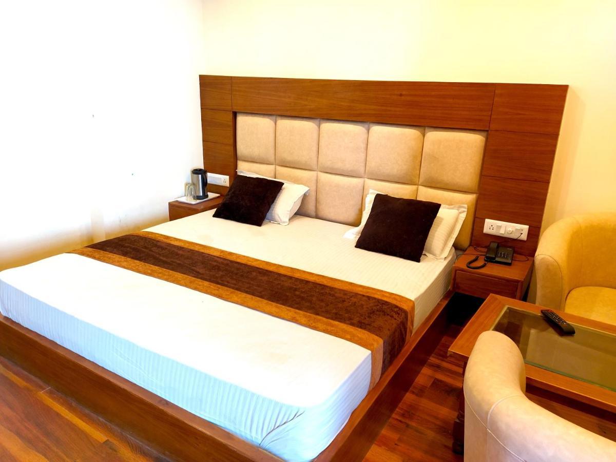 Hotel Samrat, Mussoorie Dış mekan fotoğraf