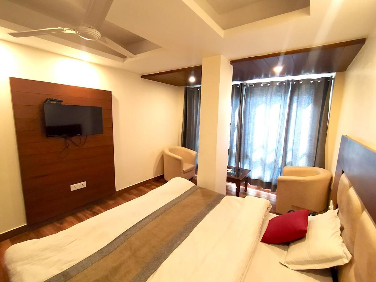 Hotel Samrat, Mussoorie Dış mekan fotoğraf